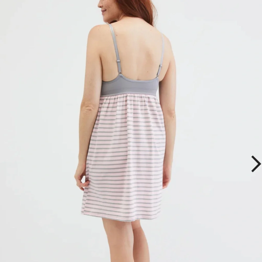 Motherhood maternity nursing nightgown - Picture 3 of 6